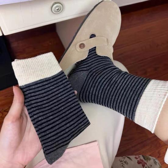 Women Retro Striped Socks Color-Block Fine Stripes Crew Socks Breathable Casual Cotton Socks for Sports Daily Errands Commuting