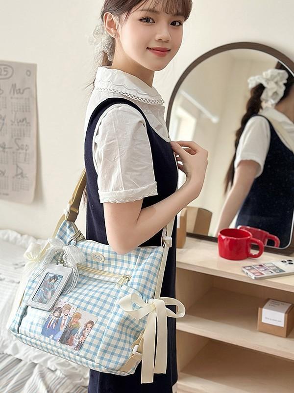 Elegant School Chic Clear Shoulder Bag With Details For Students And Commuters