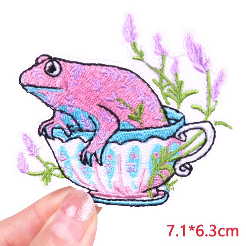 Horror Animal Butterfly Embroidered Patches Bear Cat Shark Patch Iron On Patches For Clothing Thermoadhesive Patches For Clothes