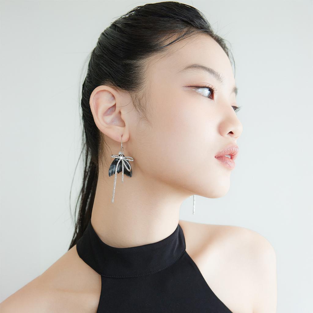 Lovuee Black Angel Wing Earrings