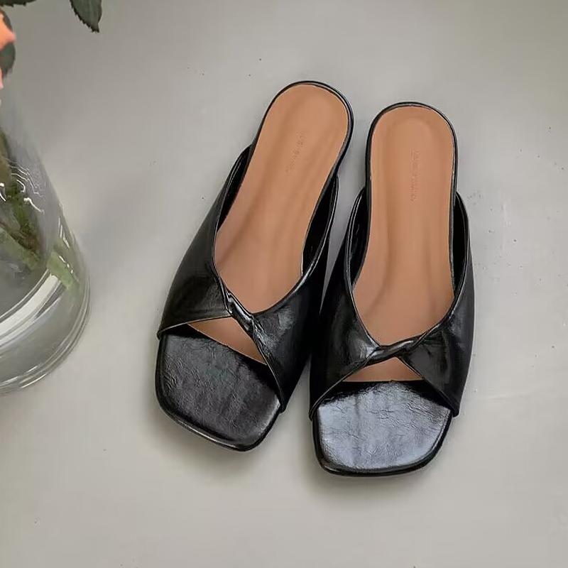 Flats Slippers Women Open Toe Sandals Summer Flip Flops Casual Shoes 2025 Trend Beach Slides New Square Toe Shoes Woman Designer