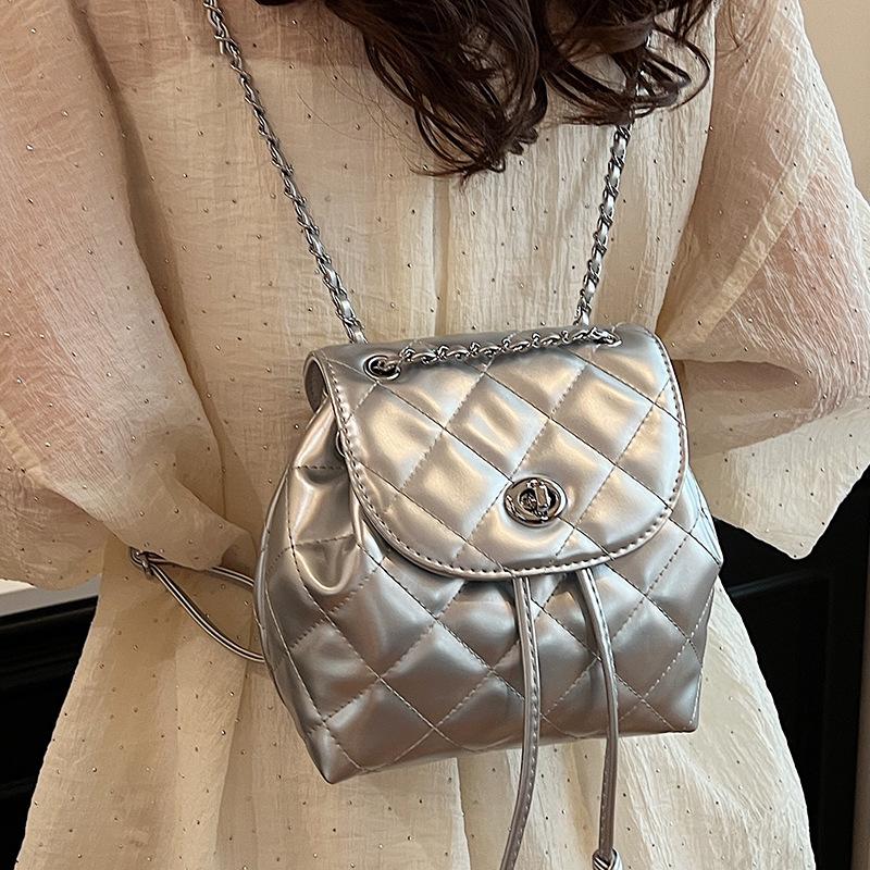 Schoolbag Handsome Mijia Rhombus Chain Backpack Women's Fashion Niche High Value School Bag Bucket Bag Lightweight Travel Backpack