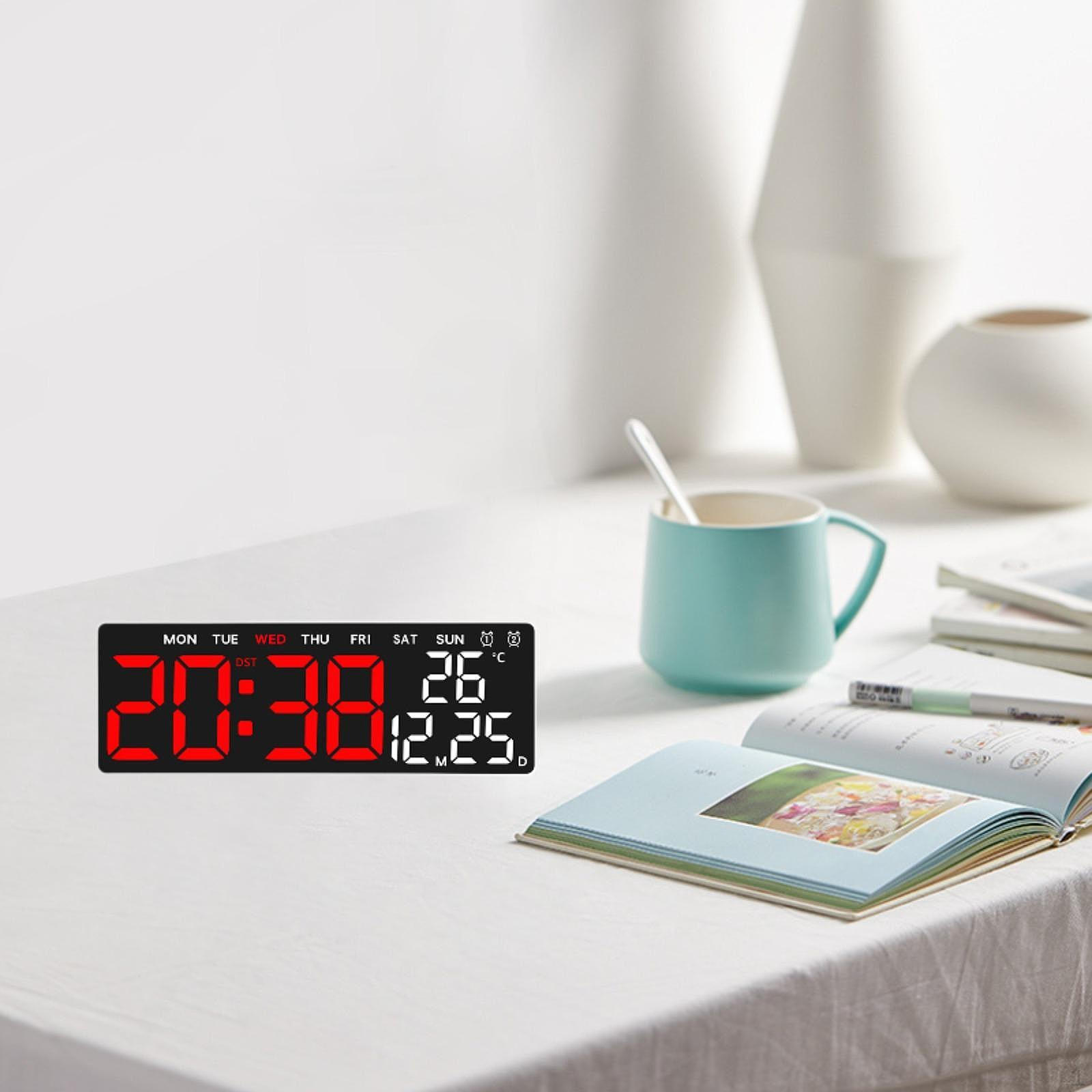 

Настольные часы с отображением даты, времени и температуры