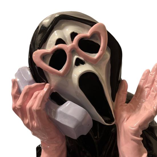 Screaming Ghost Figurine Halloween Ghost Face Statue Collectible Resin Horror Character Ornament for Mantel Cabinet Decoration