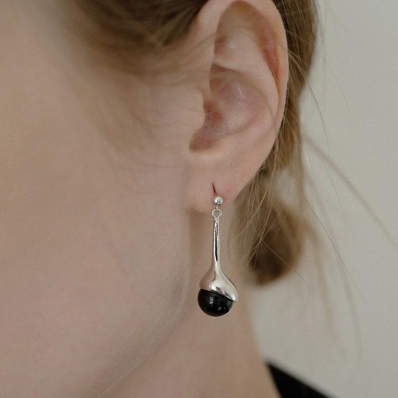 

fiore stone bud drop earring (onyx) gold