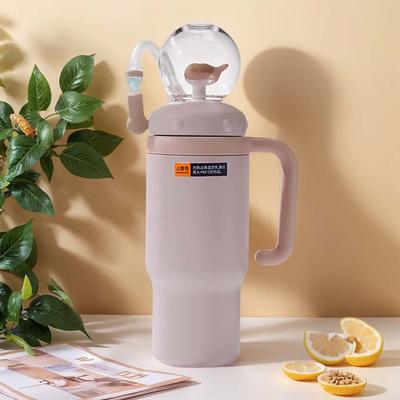 24oz Nerezové víčko na pití Velrybí fontána Tumbler Rozšířené ucho Nepropustná Izolovaná láhev na vodu 710ml Kelímek na pití