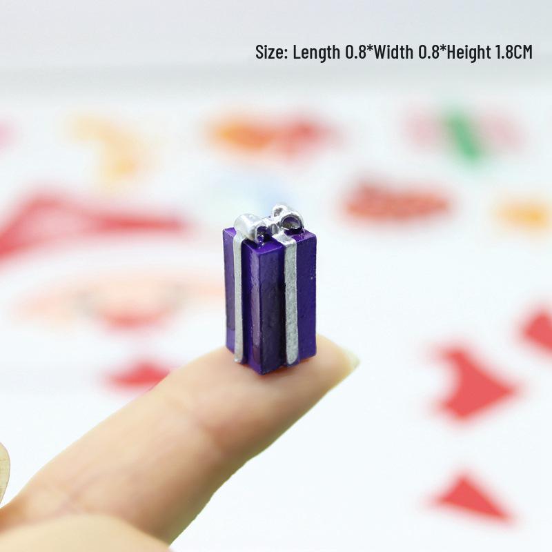 Mini Christmas Tree Resin Ornaments - Red & Green Gift Bag Set