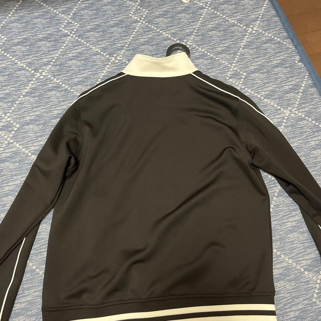 [USED] Le Sserafim Track Jacket Black