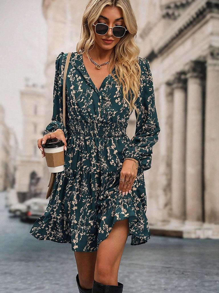 European & American Autumn/Winter Floral Lantern Sleeve Dress, Elastic Waist, Casual Vacation Long Sleeve, Women's 2025 Collection.