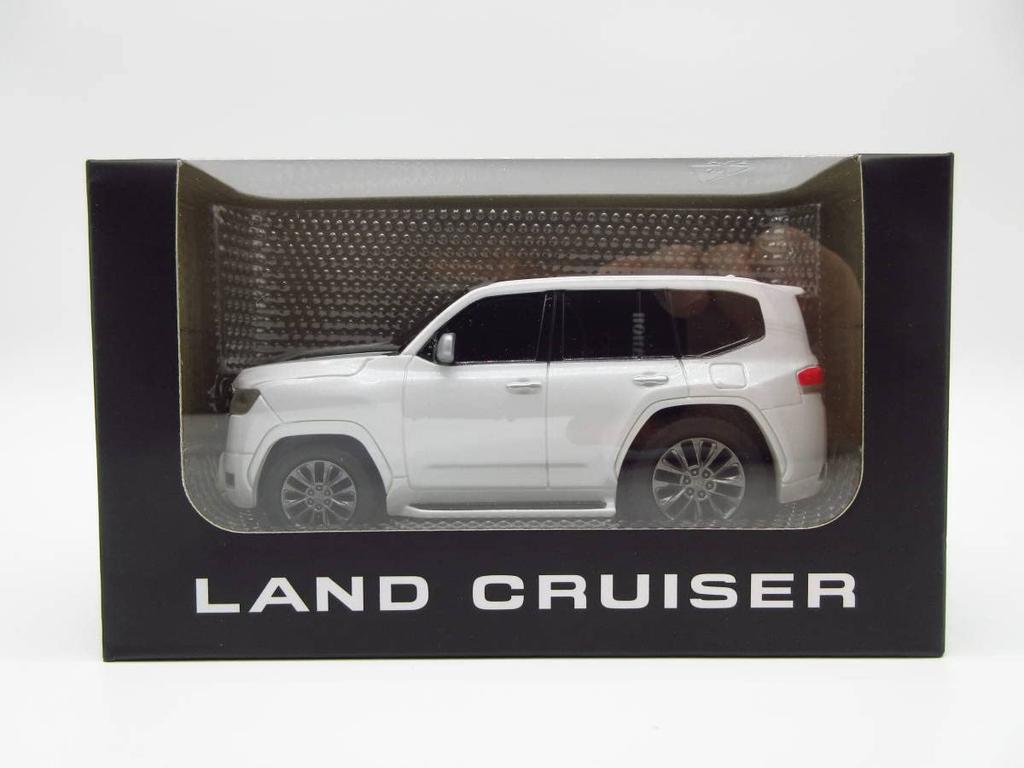 Toyota New Land Cruiser 300 Land Cruiser Type Pull Back Car Mini Car Precious White Pearl