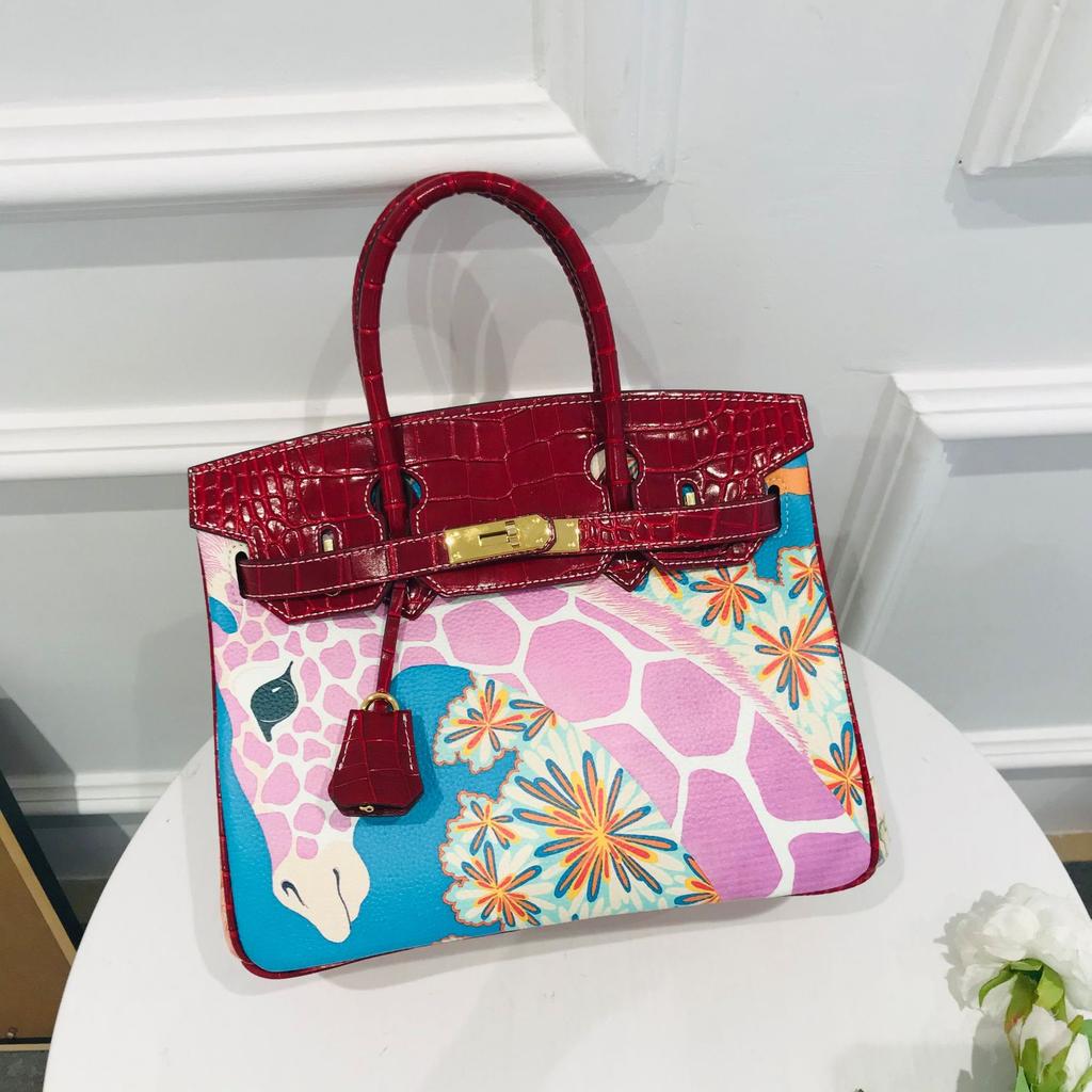 2021 Neue Platin-Tasche bordeauxrotes Krokodilmuster mit bemaltem Giraffenmuster Rindsleder erste Schicht tragbar Schultertasche Umhängetasche