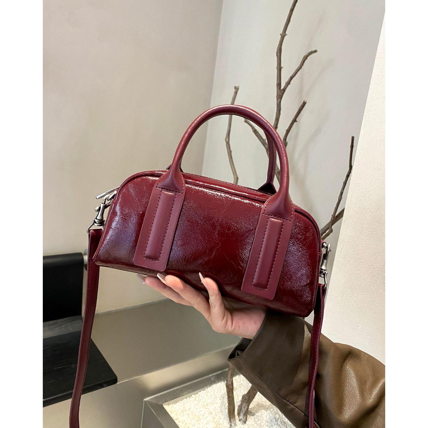 

Женская сумка-мессенджер на плечо из коровьей кожи, Женская модная вместительная сумка-ракушка на молнии из мягкой кожи, Портативная, из лакированной кожи