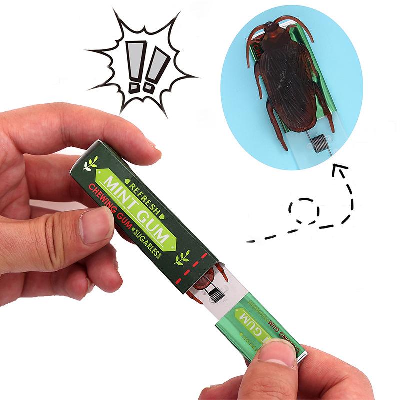 Realistic Fake Cockroach Novelty Toy for Halloween Party Favors