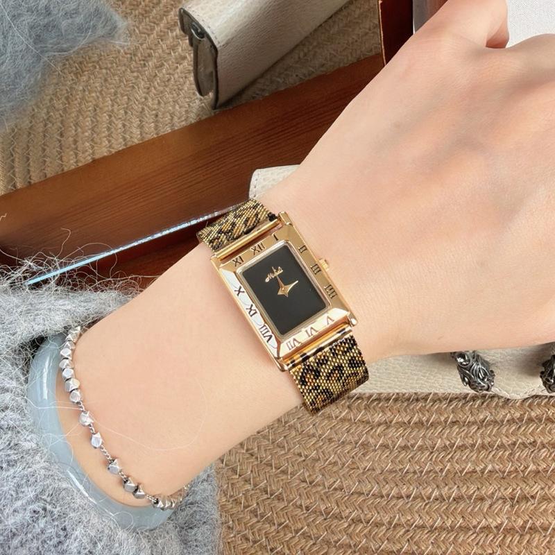 Golden Leopard Print Design Sense Atmospheric Trend Personality Fashionable Women'S Watch