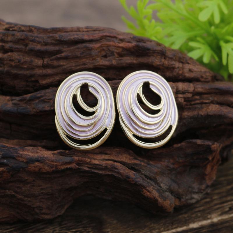 New Enamel Geometric Flower Stud Earrings Women's Fashion Simple Irregular Flower Summer Versatile Earrings