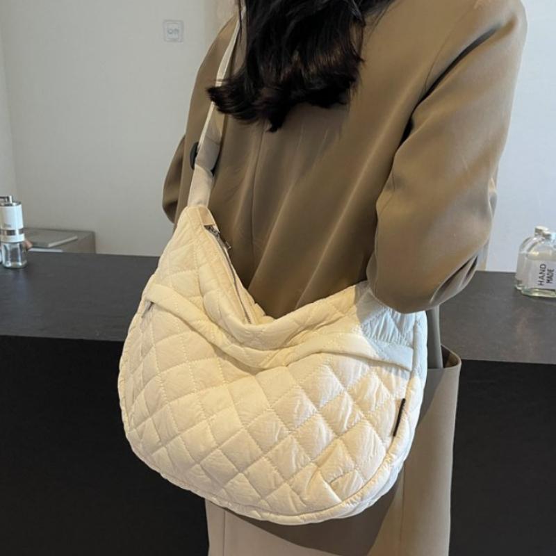New Large Capacity Nyl Youth Tote Bag for Women Autumn and Winter 2026 High Quality Commuting Dumpling Crossbody Bag for Women