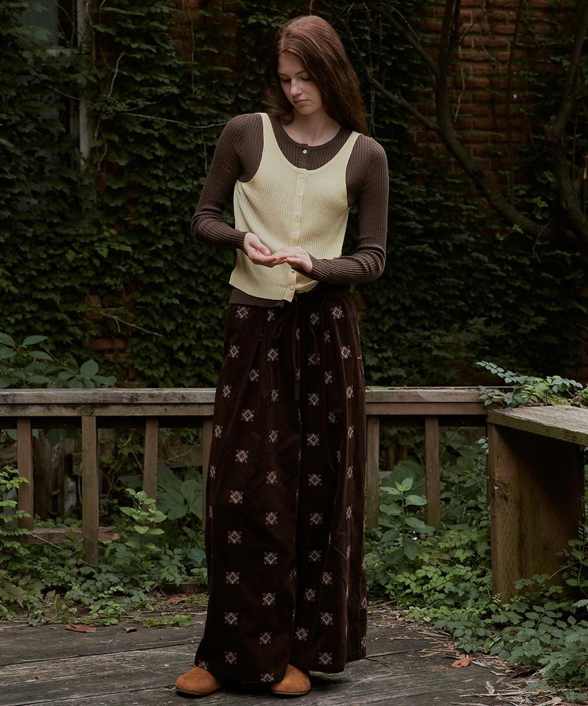 Seutyudioaenpaleukeu Ethnic Corduroy Wide Pants_Brown