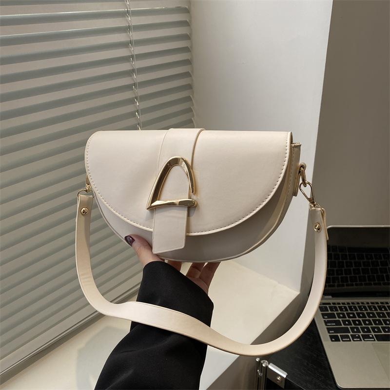 Textured Retro Summer New Popular Fashion Fashionable Messenger Bag One Shoulder Underarm Saddle Bag