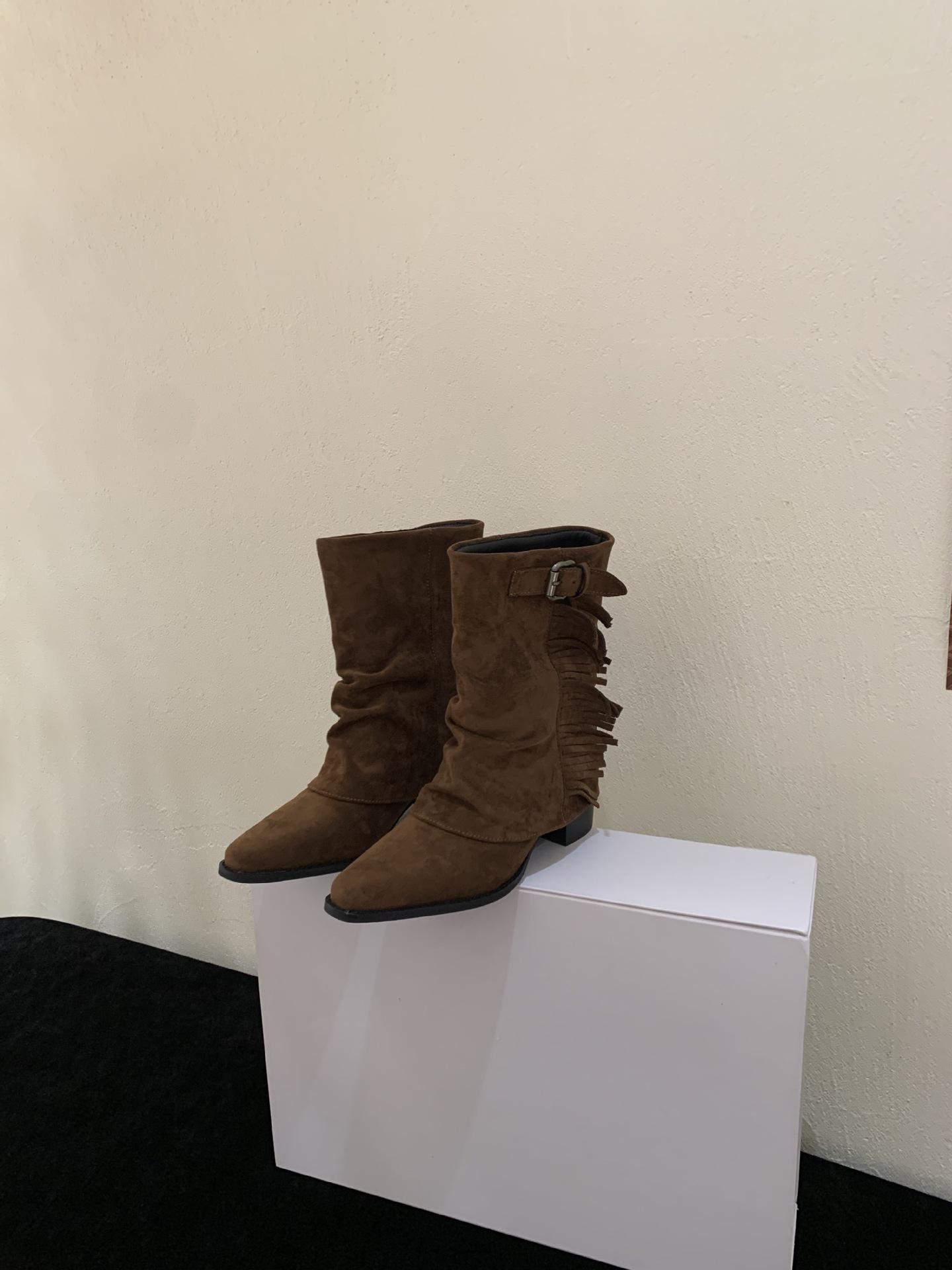 

Coarse heel belt buckle western cowboy boots women s boots 2025 autumn and winter new tassel square head retro spring and autumn short boots 39 коричневый