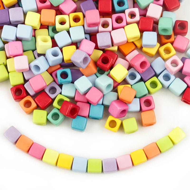 100-Pack Acrylic Square Beads: Solid Color, Large Hole for DIY Colorful Beading Projects
