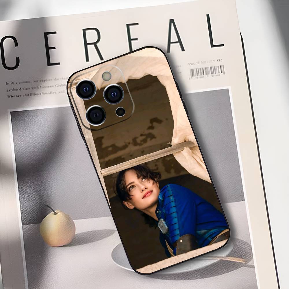 Actress E-Ella P-Purnell Phone Case For iPhone 17,16,15,14,13,12,11 Plus,Pro Max,XS,Soft Silicone Black Cover