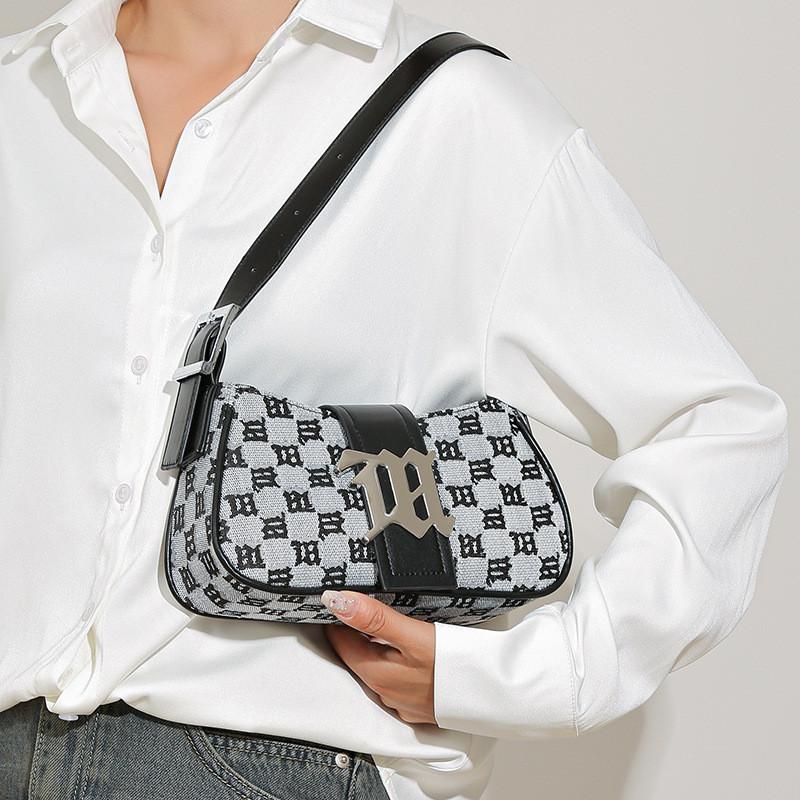 IELGY Underarm Bag High-End Baguette Bag Fashion Casual Portable Shoulder Bag Trendy