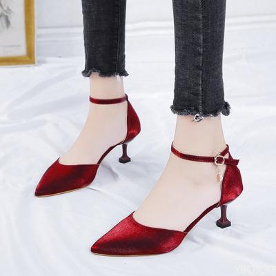 Damen spitze Einzelschuhe Neue Schnalle rutschfeste Sandalen hohle Damenschuhe Vielseitige elegante Damenpumps Mujer Zapatos