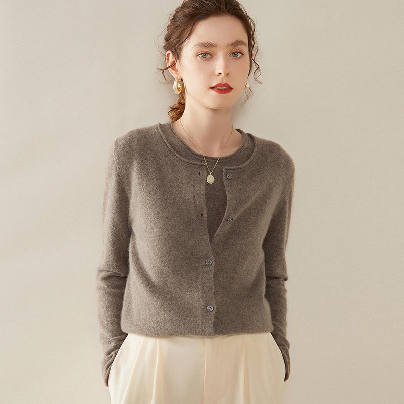 Women's Long-Sleeve Cashmere Cardigan - Round Neck, Cuffed, Single-Breasted, Loose Fit, Slimming Sweater for 2024 Autumn/Winter
