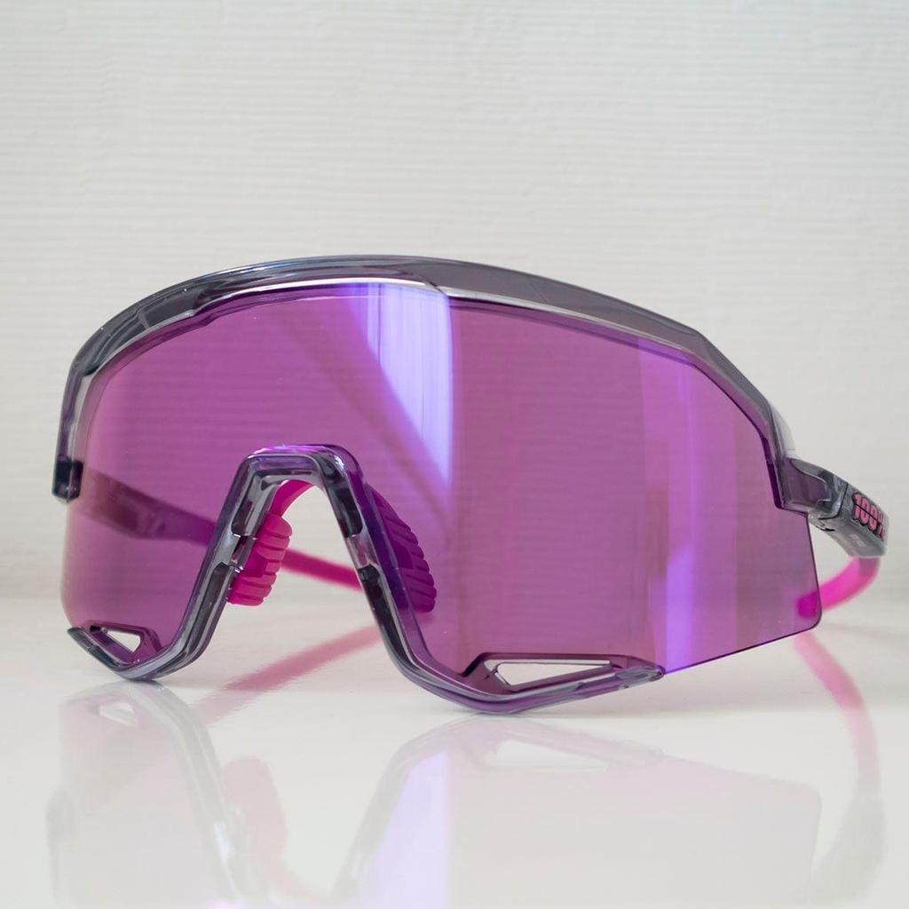 Used *Authentic product* New Free shipping 100% Slendale Sunglasses
