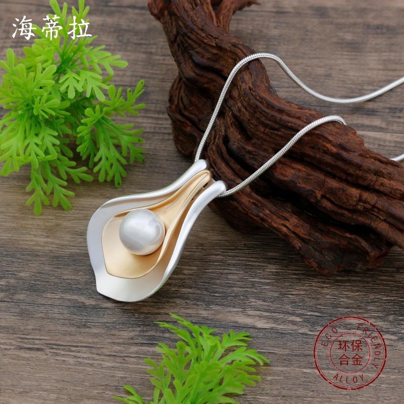 New matte double-layer petal long pendant, women's exaggerated high-end geometric petal long necklace