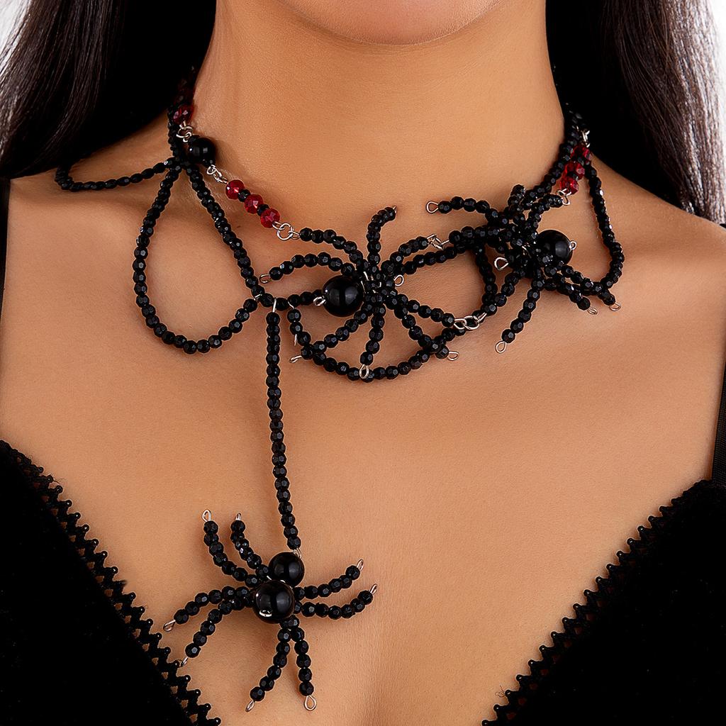 Halloween dark goth crystal spider necklace punk exaggerated imitation pearl beaded collarbone chain