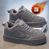 Herrenschuhe Winter 2025 neue Samt verdickte warme Baumwollschuhe Jugend Sport Casual schwarze Board-Schuhe vielseitig