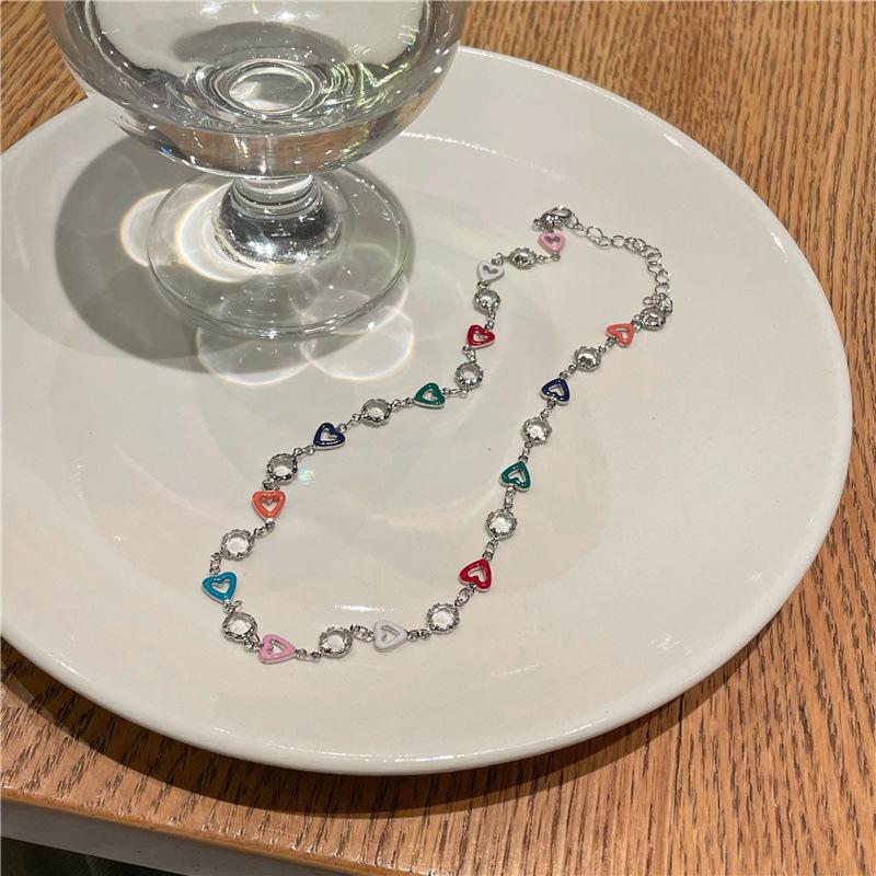 Y2K Colorful Love Heart Necklace for Women Fashion Colorful Beaded Short Clavicle Chain Choker Necklace Aesthetic Jewelry Gifts