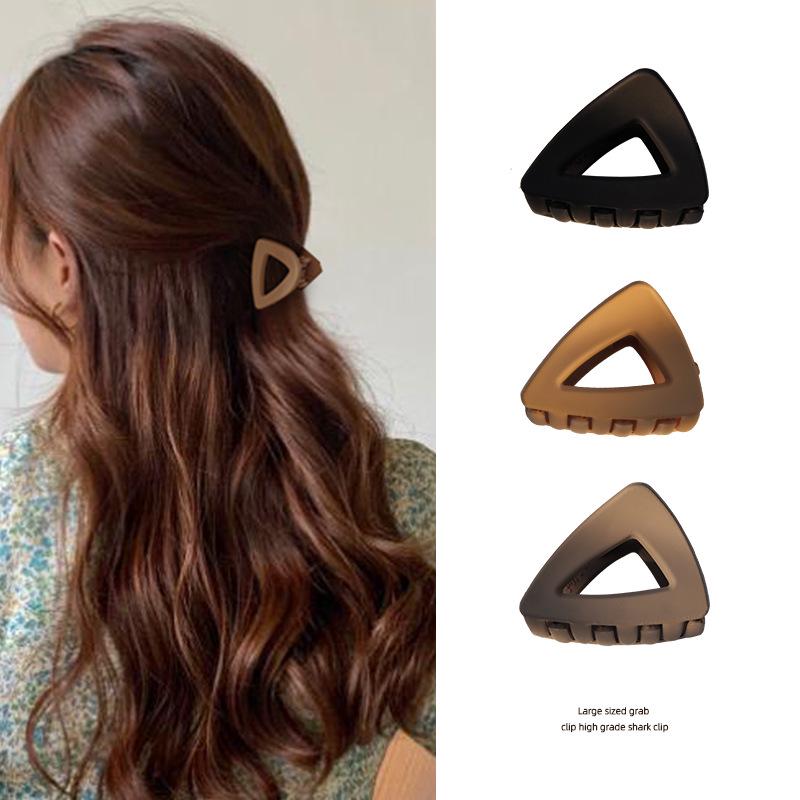 

Premium Small Triangle Claw Hair Clip for Women s Hairstyles матовый черный