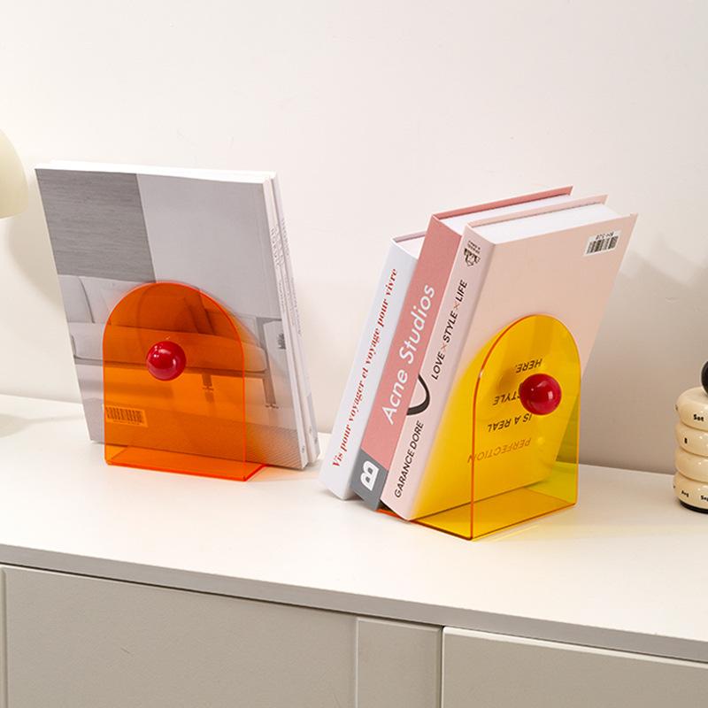 Qiuqiu L-shaped Bookend Stands On The Desks of Students In The Office Study