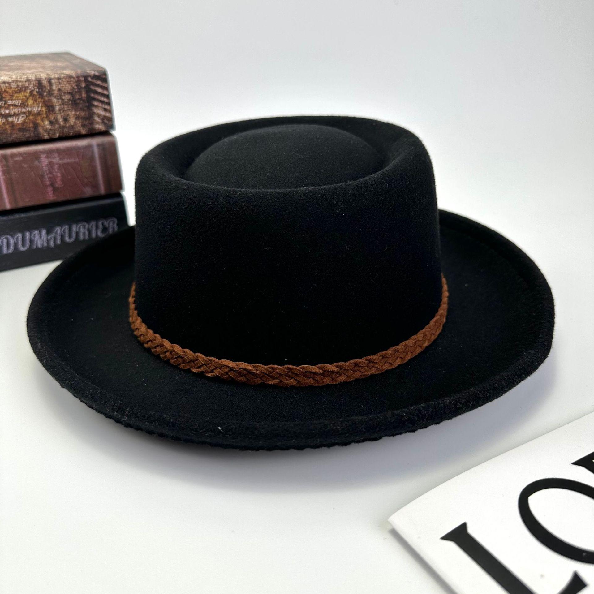 

New Four-Season Top Hat Woven With Felt Hat, Crimped Flat Top, Fashionable And Versatile Sunscreen For Women And Men M（56-58cm）