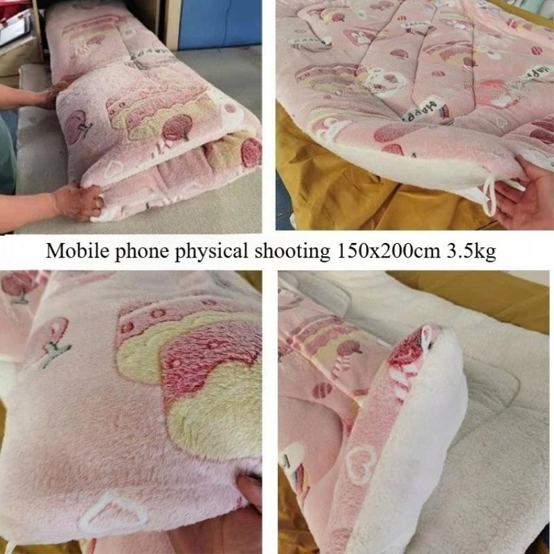 Home Textiles Quilt Comforter Soft Warm Floral Velvet Bedding Winters Use Machine Washable Suitable for Bedroom and Guest Room