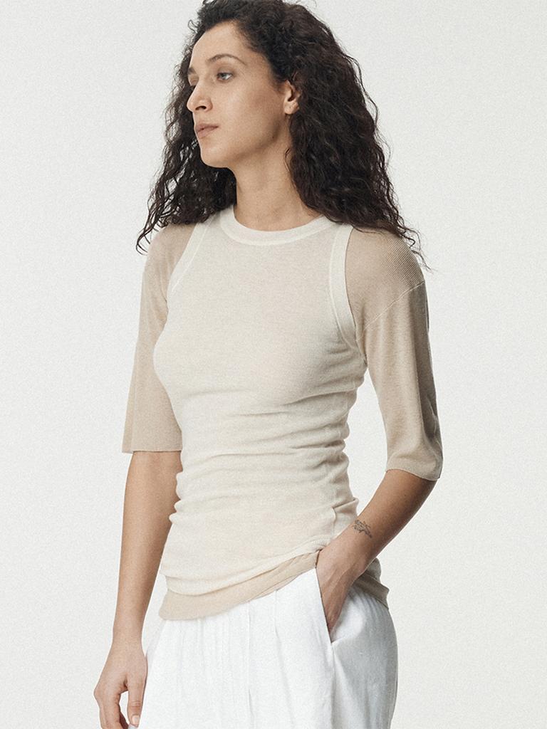 UMARMUNG Weightless Wool Half Sleeve Pullover_Champagne