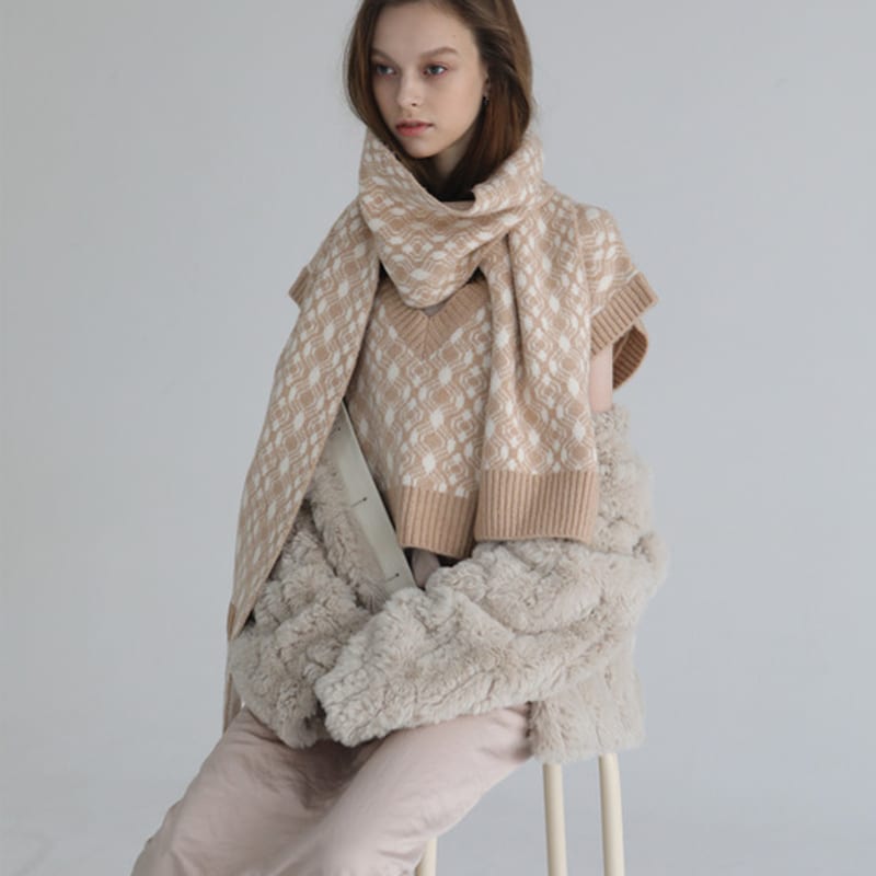 

SOFT SEOUL Jacquard knit muffler [Beige] FREE