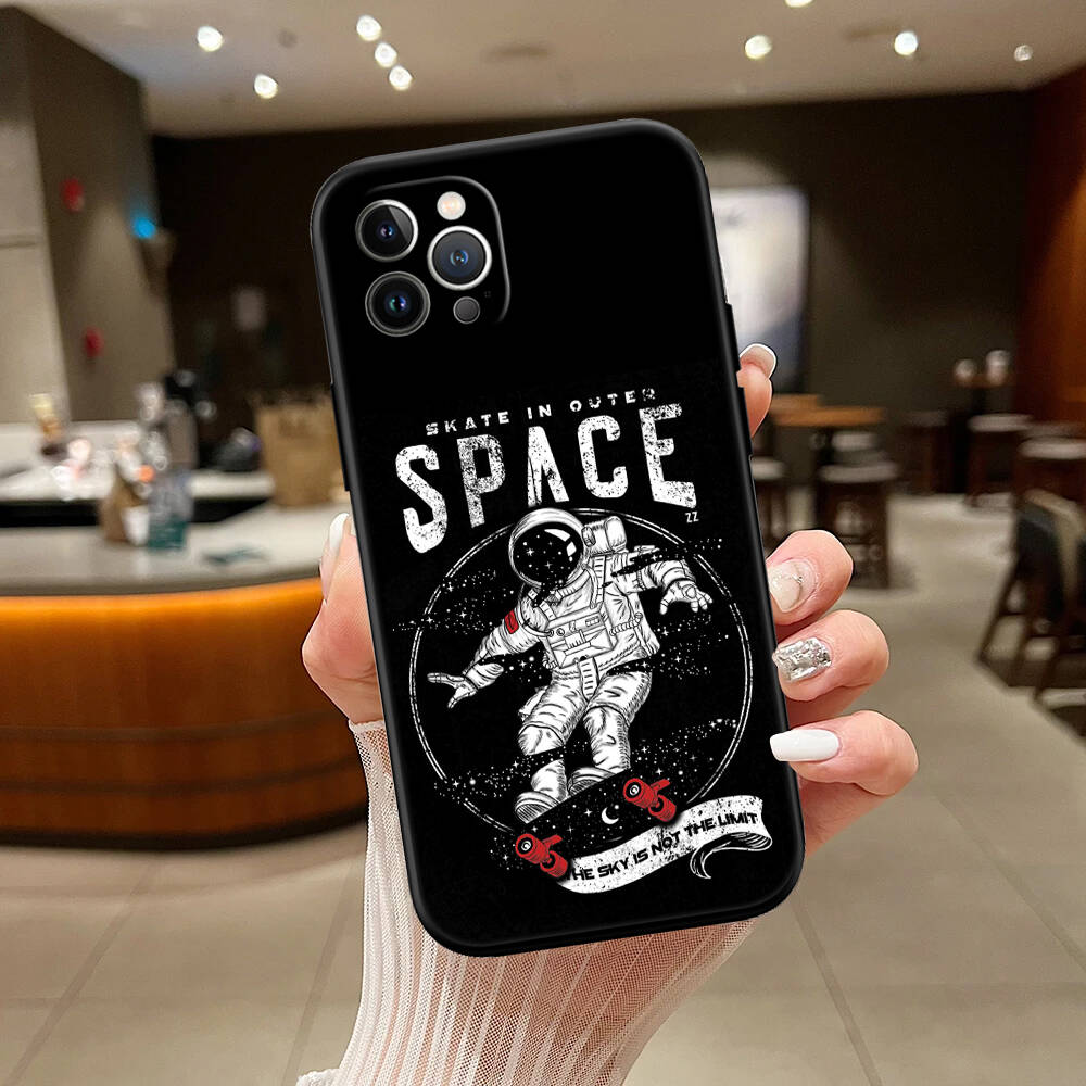 Astronaut Space Moon Phone Case for Xiaomi Poco C40 C51 C50 C55 C65 C71 C75 C85 F8 F7 F6 F5 F3 F2 X7 X6 X4 X3 M7 M6 M5 M4 M3 M2 Pro