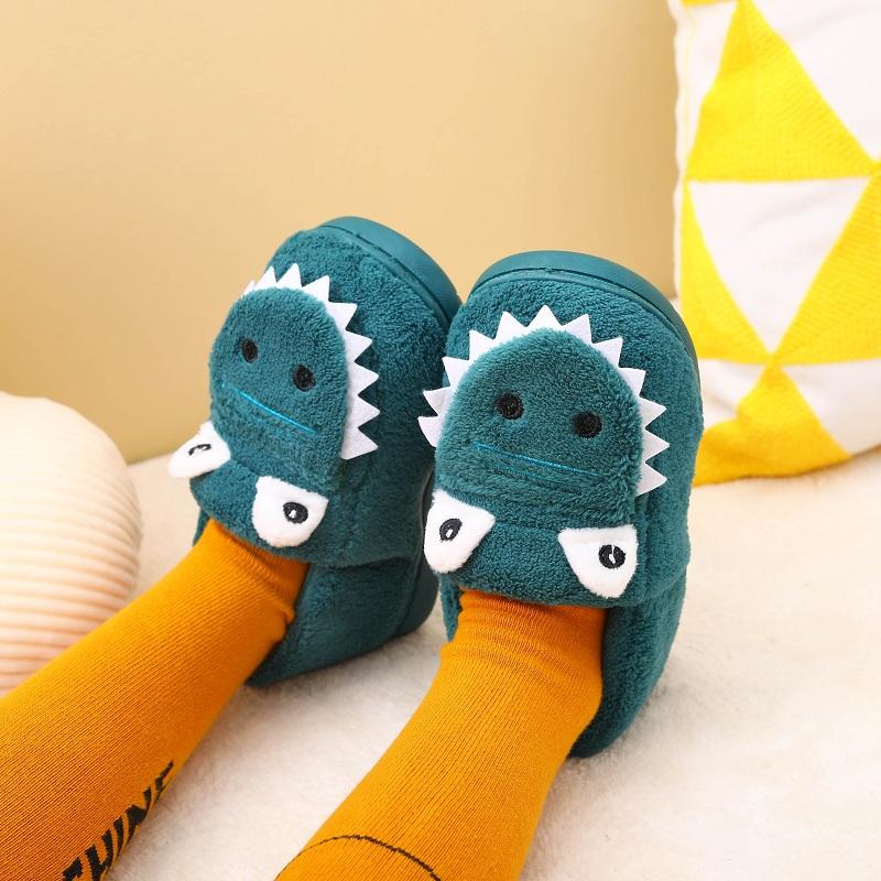 Cute green plush slippers with dinosaur cartoon pattern, suitable for toddlers, boys and girls, indoor home shoes, slip-on desig 20 темно-синий