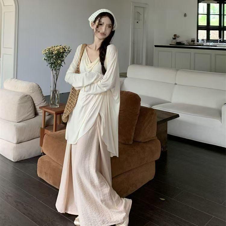 

Women s Irregular T-shirt and Wide-leg Pants Skirt with Sun Protection - Summer Loose Two-piece Set S (80-90 jin)
