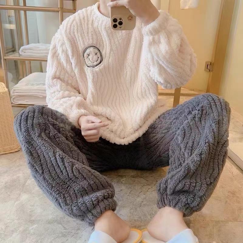 Men's Thick Coral Fleece Round Neck Pajama Set - Flannel, Autumn/Winter, Youth, Large Sizes, Fashionable Homewear