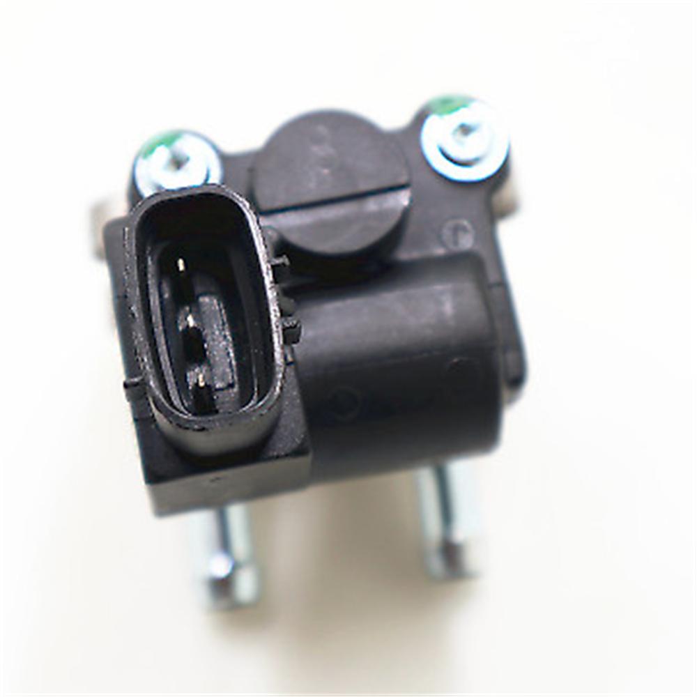 Idle motor-18137-83E11