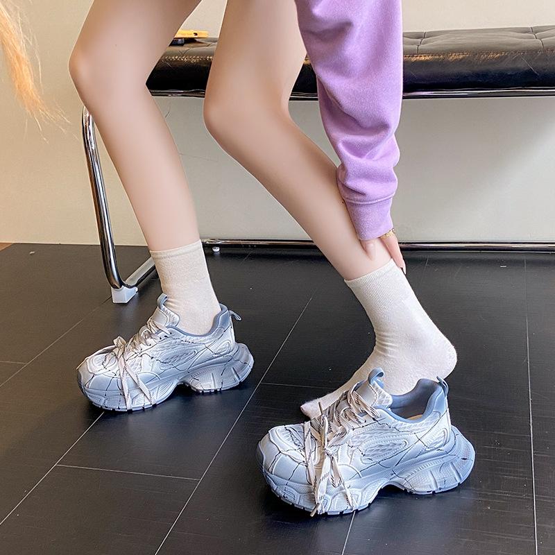 European retro polished graffiti platform dad shoes women 2025 new casual muffin shoes versatile mesh sneakers