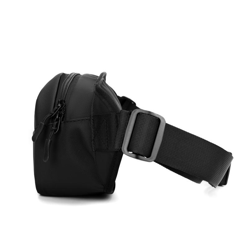 Men's fanny pack Korean version simple breast bag outdoor sports messenger bag anti-splashing function mobile phone bag Korean version trend