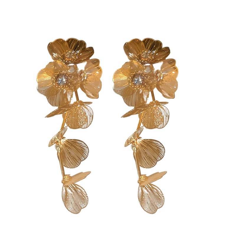 

High-end metal flower earrings women s vacation wind fringed earrings Chinese style exaggerated large earrings bridal ear jewelry