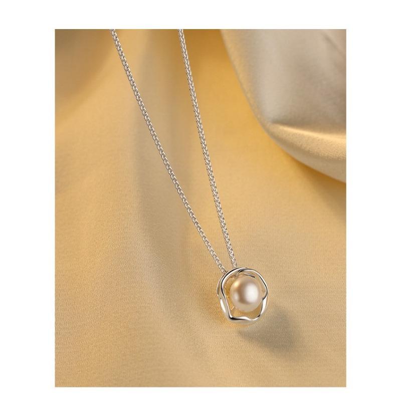Silver Pearl Clavicle Necklace Light Luxury Niche Advanced Women Jewelry