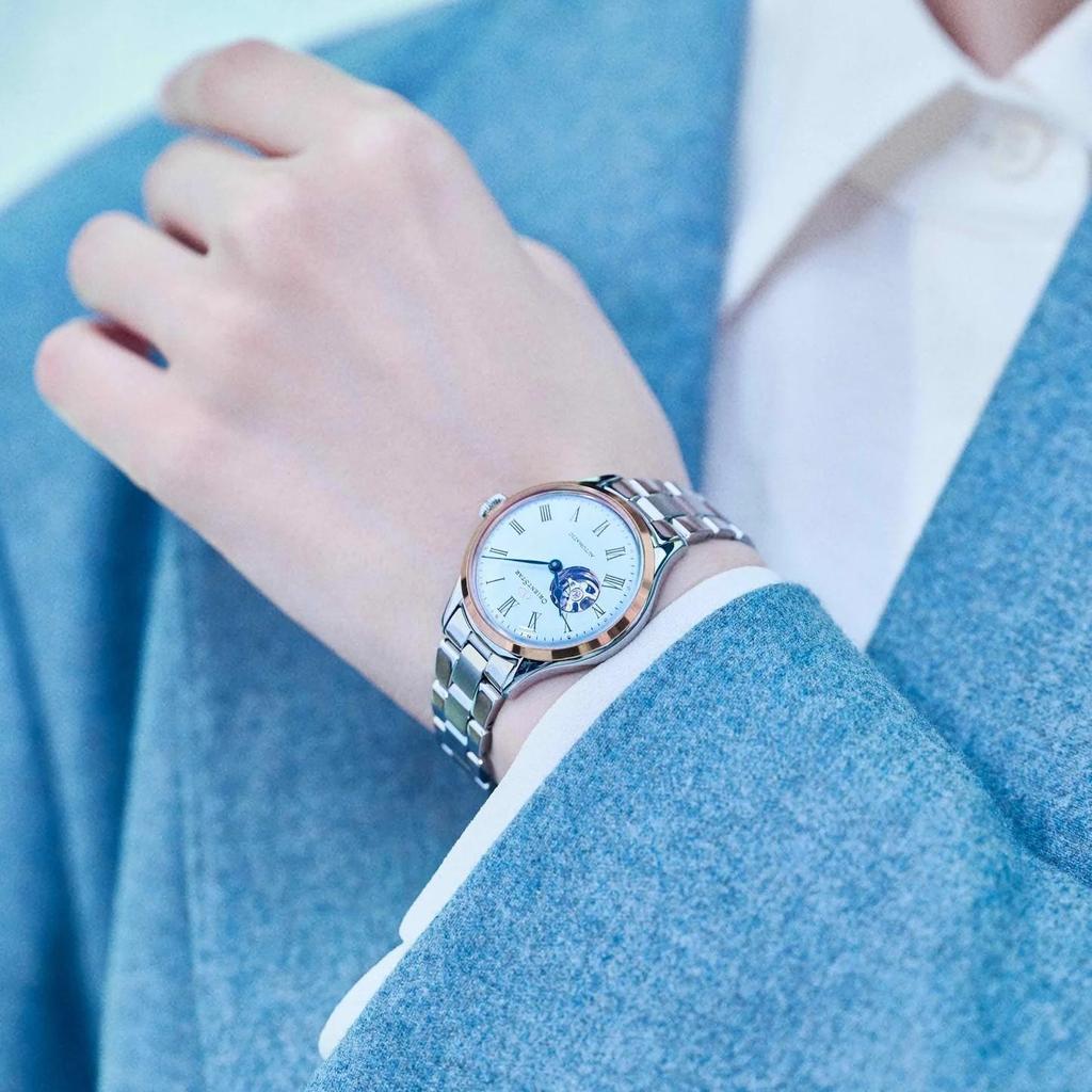 ORIENT STAR Klasyczny damski zegarek z niebieską tarczą typu semi-skeleton RE-ND0020L