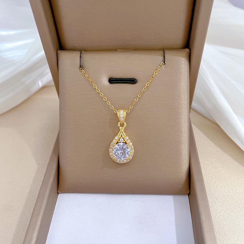 Titanium Steel Micro-Inlaid Luxury Necklace: Elegant Full Diamond Gold Design for Women